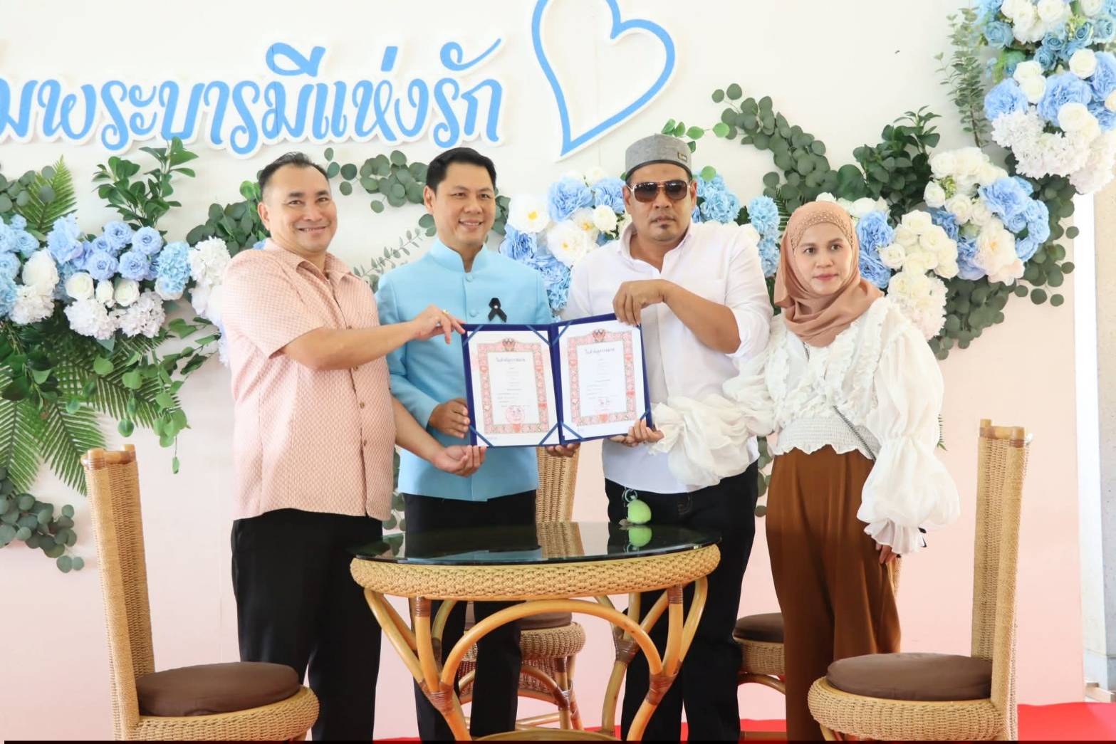 title - ศพส. จัดงาน “รักแห่งศิลป์ รักแห่งแผ่นดิน” เพื่อน้อมรำลึกในพระมหากรุณาธิคุณของสมเด็จพระนางเจ้าสิริกิติ์ พระบรมราชินีนาถ พระบรมราชชนนีพันปีหลวง ณ ศูนย์ส่งเสริมและพัฒนาอาชีพเสริมนอกภาคการเกษตร (ศูนย์ศิลปาชีพบางไทรฯ เดิม)